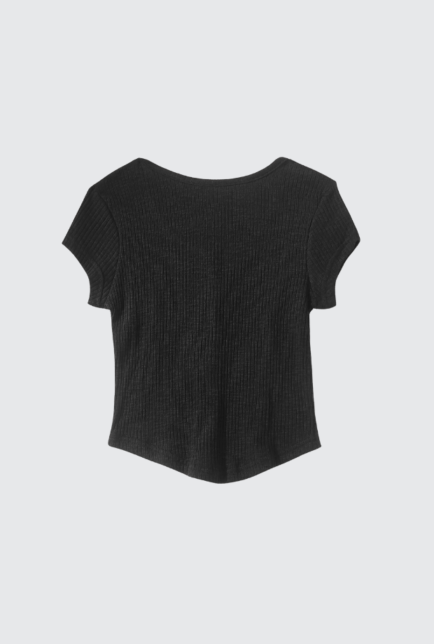 開襟鈕扣 T 恤＿PARMOD250703